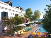 Hotel Tara Beach