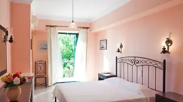 Hotel Tara Beach
