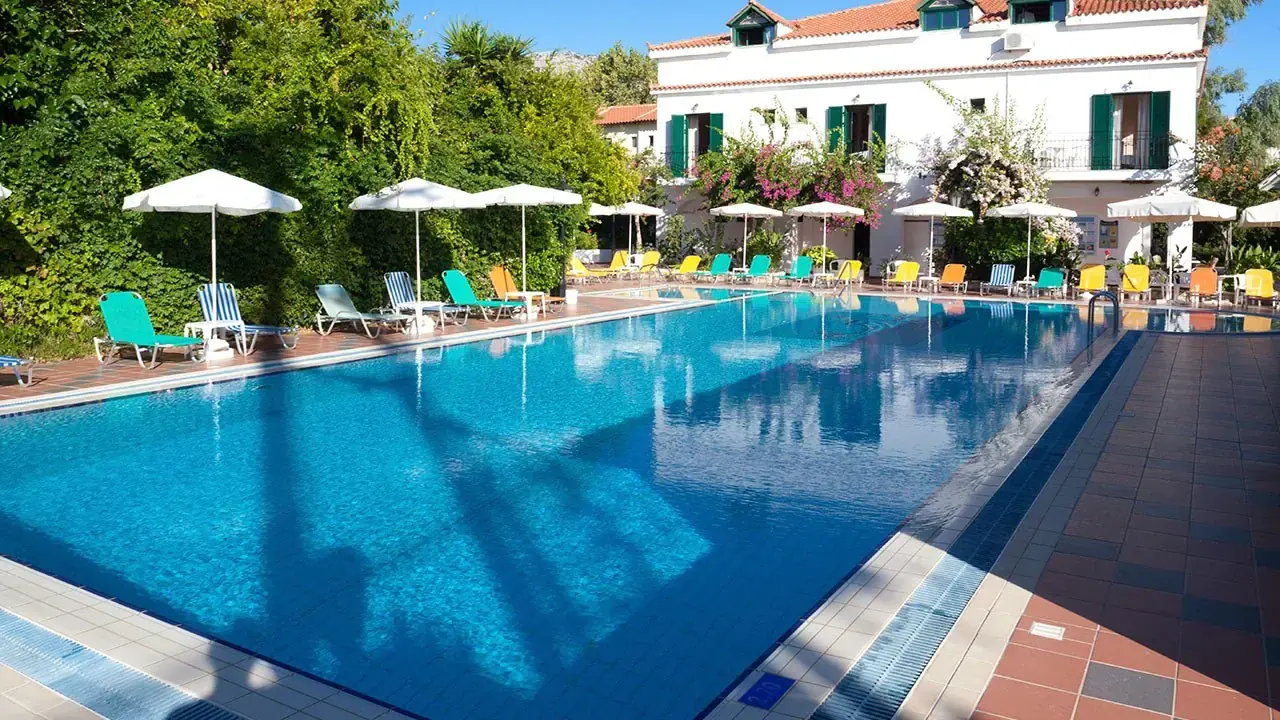 Hotel Tara Beach