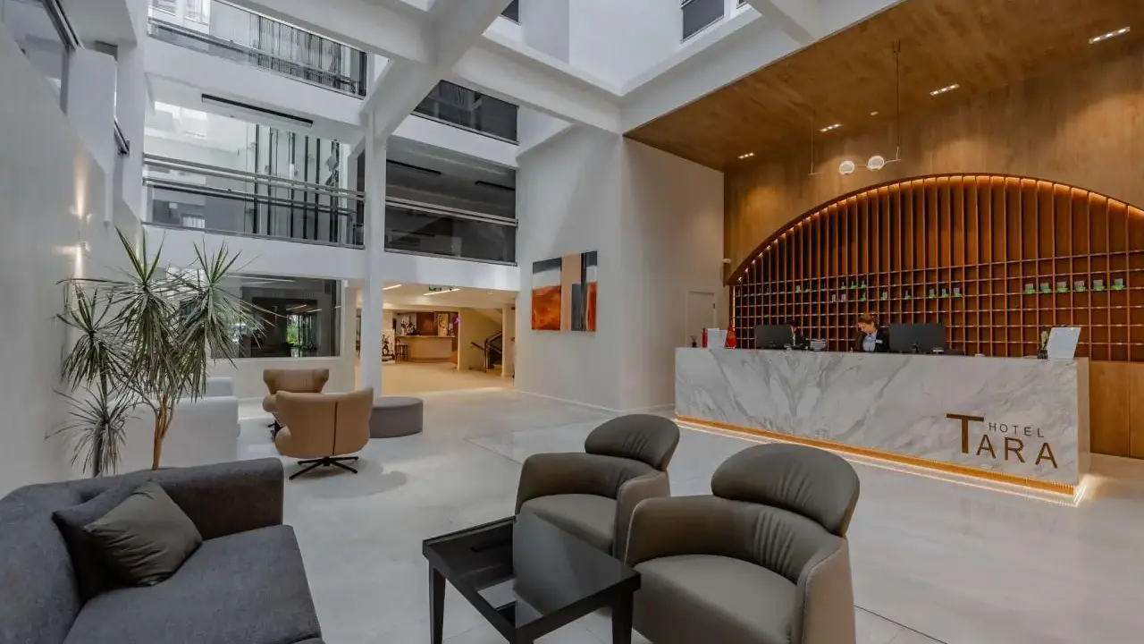 Hotel Tara
