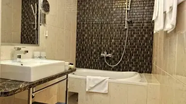 Hotel Tara
