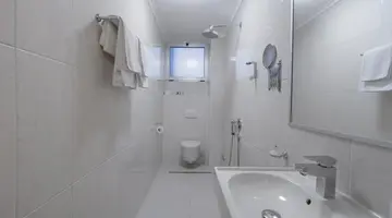 Hotel Tara