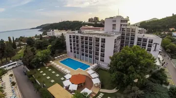 Hotel Tara