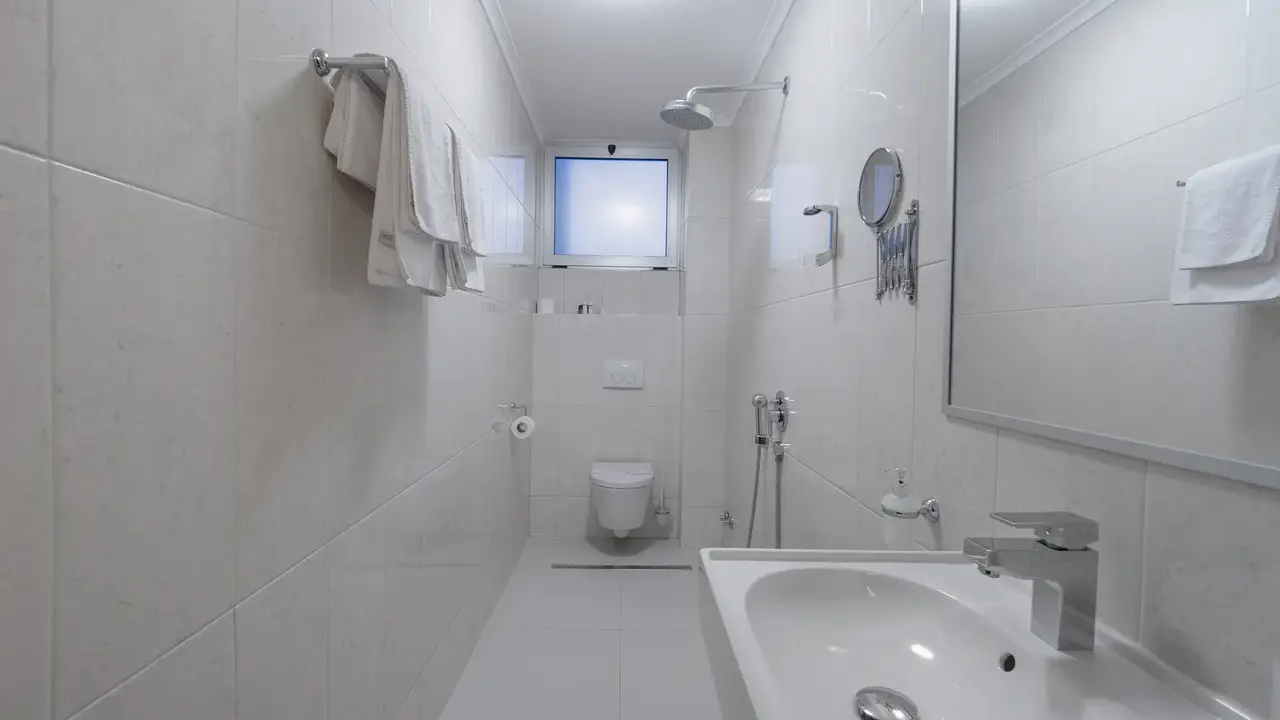 Hotel Tara