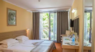 Hotel Tara