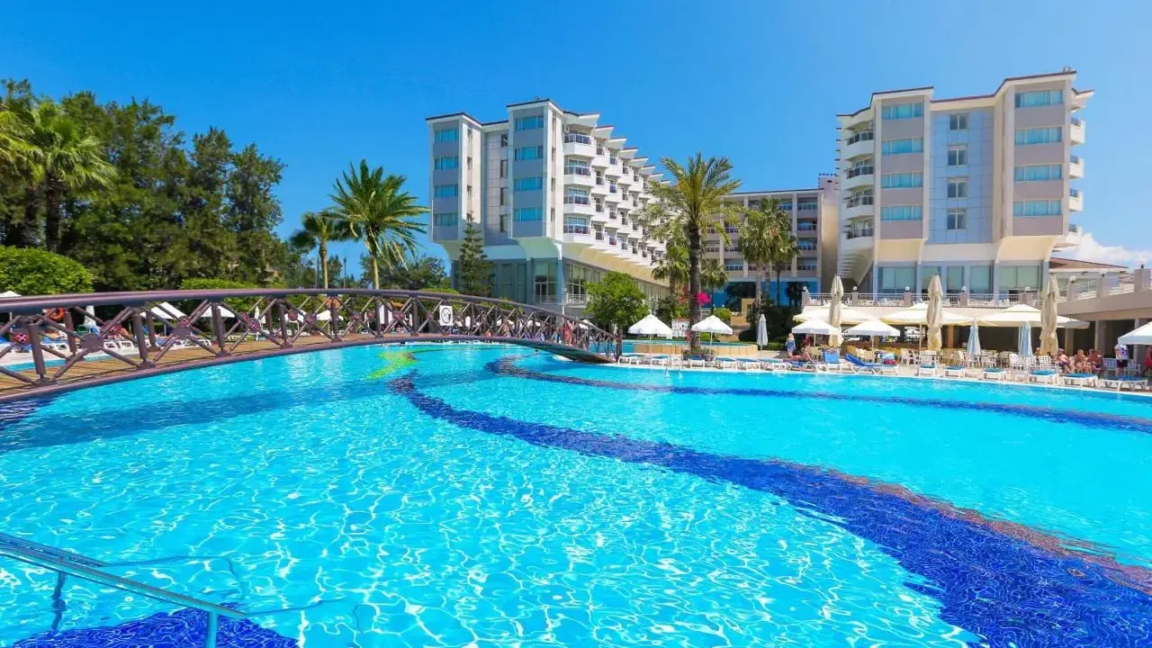 HOTEL TERRACE BEACH RESORT