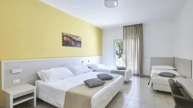 HOTEL TERRASINI