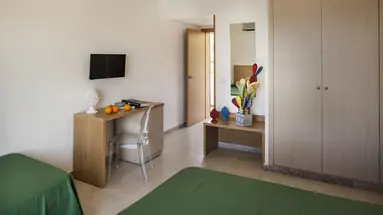 HOTEL TERRASINI