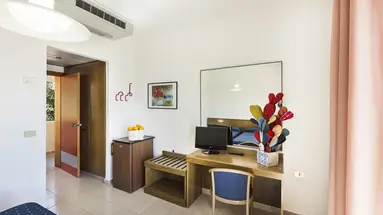 HOTEL TERRASINI