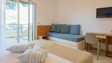HOTEL TERRASINI