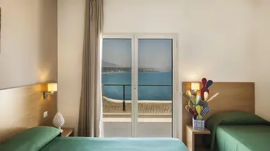 HOTEL TERRASINI