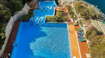 HOTEL TERRASINI