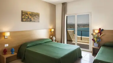 HOTEL TERRASINI