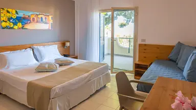 HOTEL TERRASINI