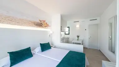 Hotel THB Flora