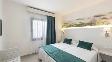 Hotel THB Flora