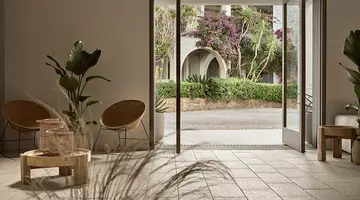 Hotel The Bay