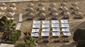 Hotel The Bay