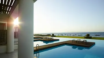 Hotel The Ixian Grand & All Suites