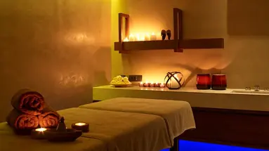 Hotel The Ixian Grand & All Suites
