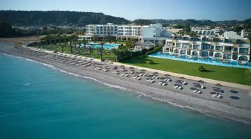 Hotel The Ixian Grand & All Suites