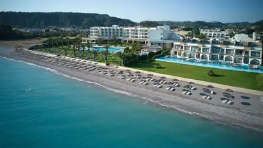 Hotel The Ixian Grand & All Suites
