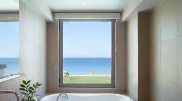 Hotel The Ixian Grand & All Suites