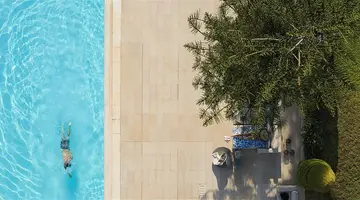 Hotel The Ixian Grand & All Suites