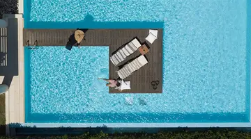 Hotel The Ixian Grand & All Suites