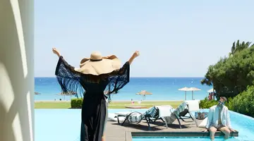 Hotel The Ixian Grand & All Suites