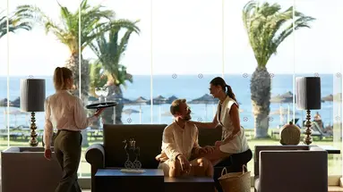 Hotel The Ixian Grand & All Suites
