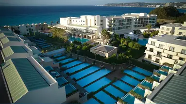 Hotel The Ixian Grand & All Suites