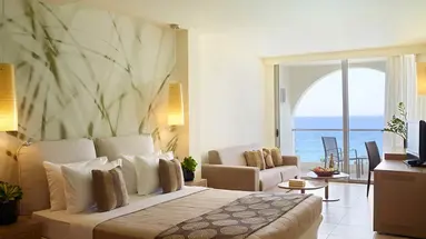 Hotel The Ixian Grand & All Suites