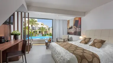 Hotel The Ixian Grand & All Suites