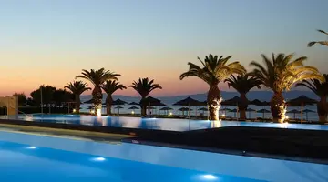 Hotel The Ixian Grand & All Suites
