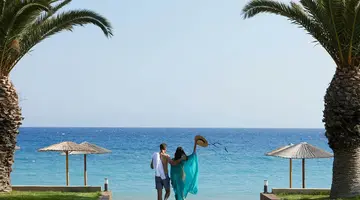 Hotel The Ixian Grand & All Suites