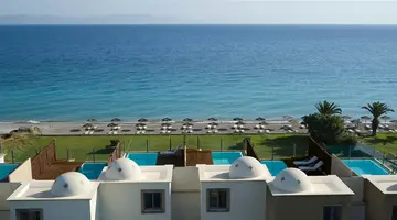 Hotel The Ixian Grand & All Suites