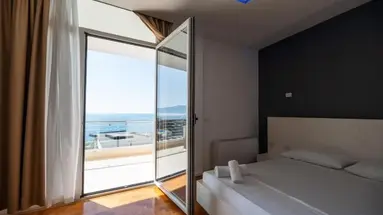 HOTEL THEA