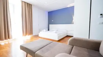 HOTEL THEA