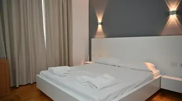 HOTEL THEA