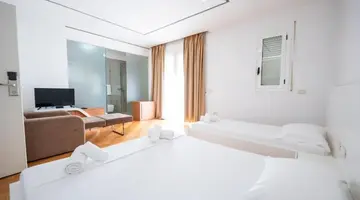 HOTEL THEA