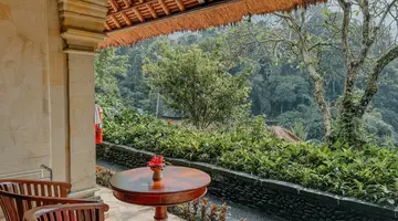 HOTEL TJAMPUHAN SPA