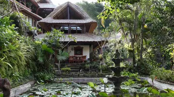 HOTEL TJAMPUHAN SPA