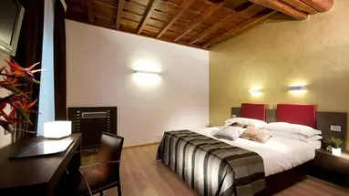 Hotel Trevi
