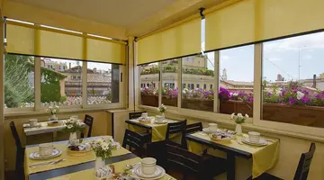 Hotel Trevi