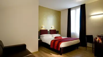 Hotel Trevi
