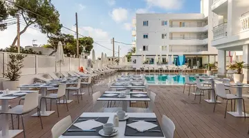 Hotel Triton Beach