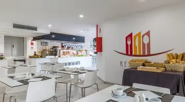 Hotel Triton Beach