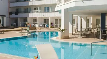 Hotel Triton Beach