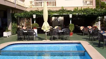 Hotel Triton Beach